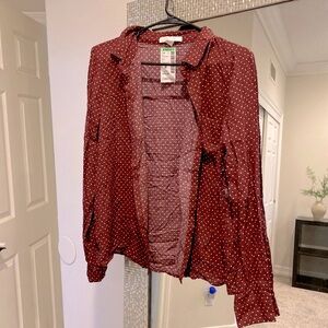 Polka dot button up blouse never worn, mauve maroon red